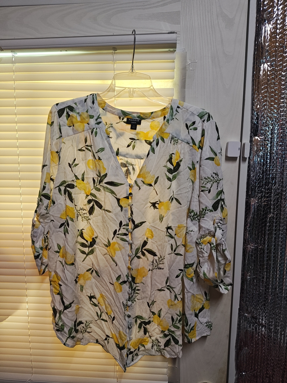 torrid White & Yellow Floral Button-Front Blouse